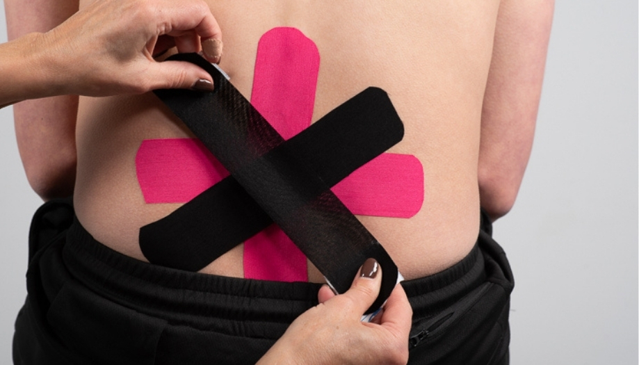 Zo tape je bij een hernia in de lage rug