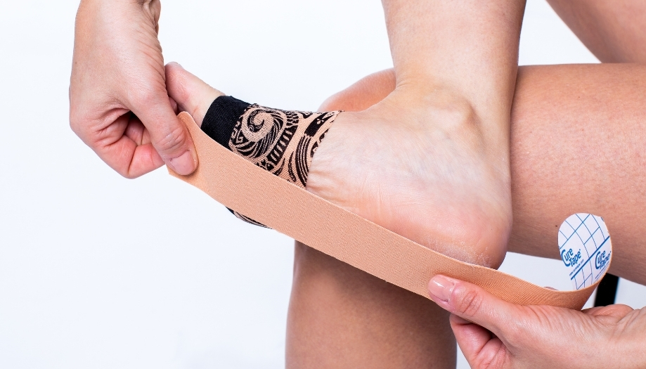 Cómo aplicar kinesiotape en un antepié dolorido